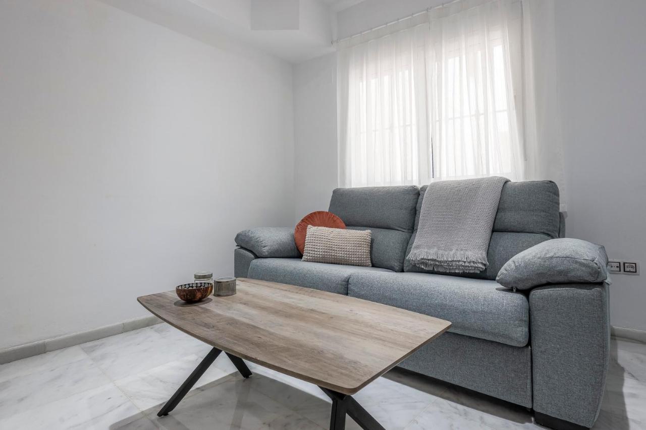 Ruisenor 10 Apartment เซบีญา ภายนอก รูปภาพ