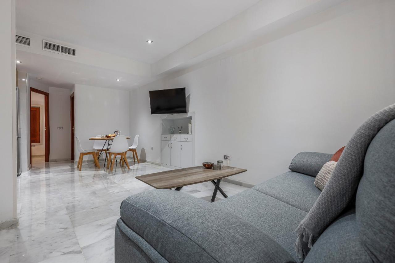 Ruisenor 10 Apartment เซบีญา ภายนอก รูปภาพ